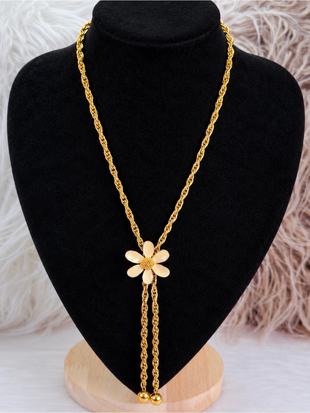 Vintage Gold Tone Daisy Lariat Slider Necklace Adjustable